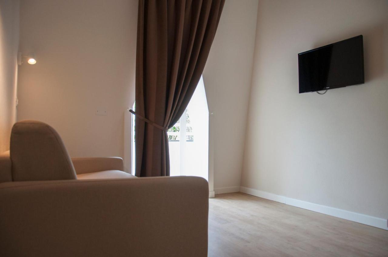 Hotel Ondina E Milazzo Cervia Buitenkant foto
