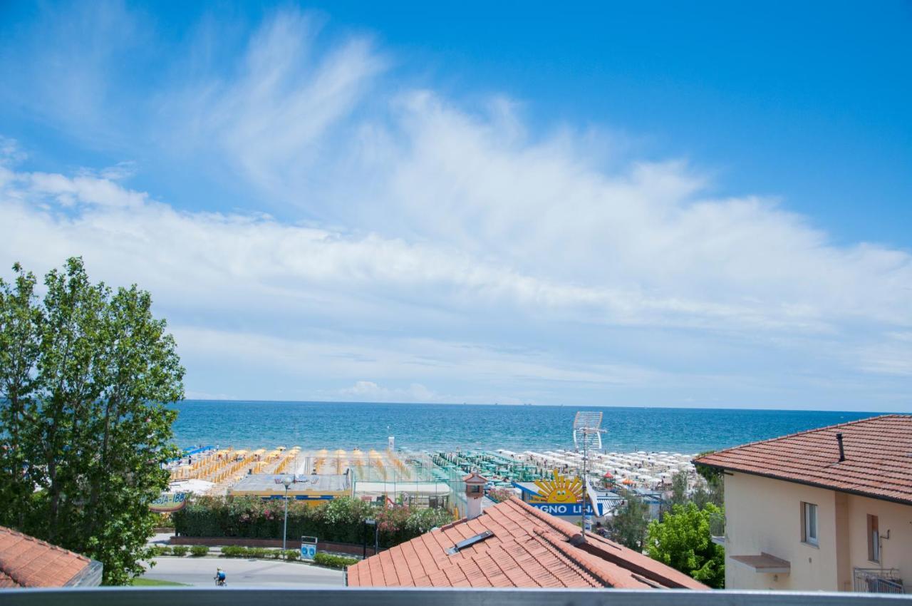Hotel Ondina E Milazzo Cervia Buitenkant foto