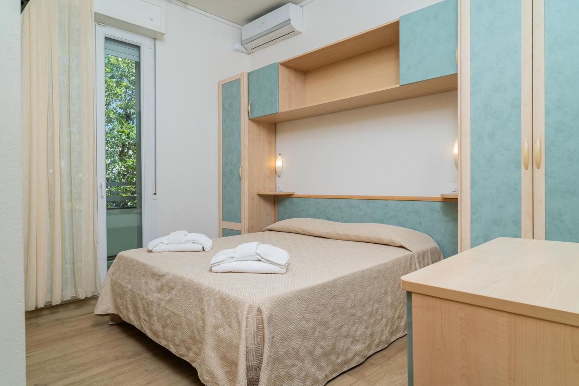 Hotel Ondina E Milazzo Cervia Buitenkant foto