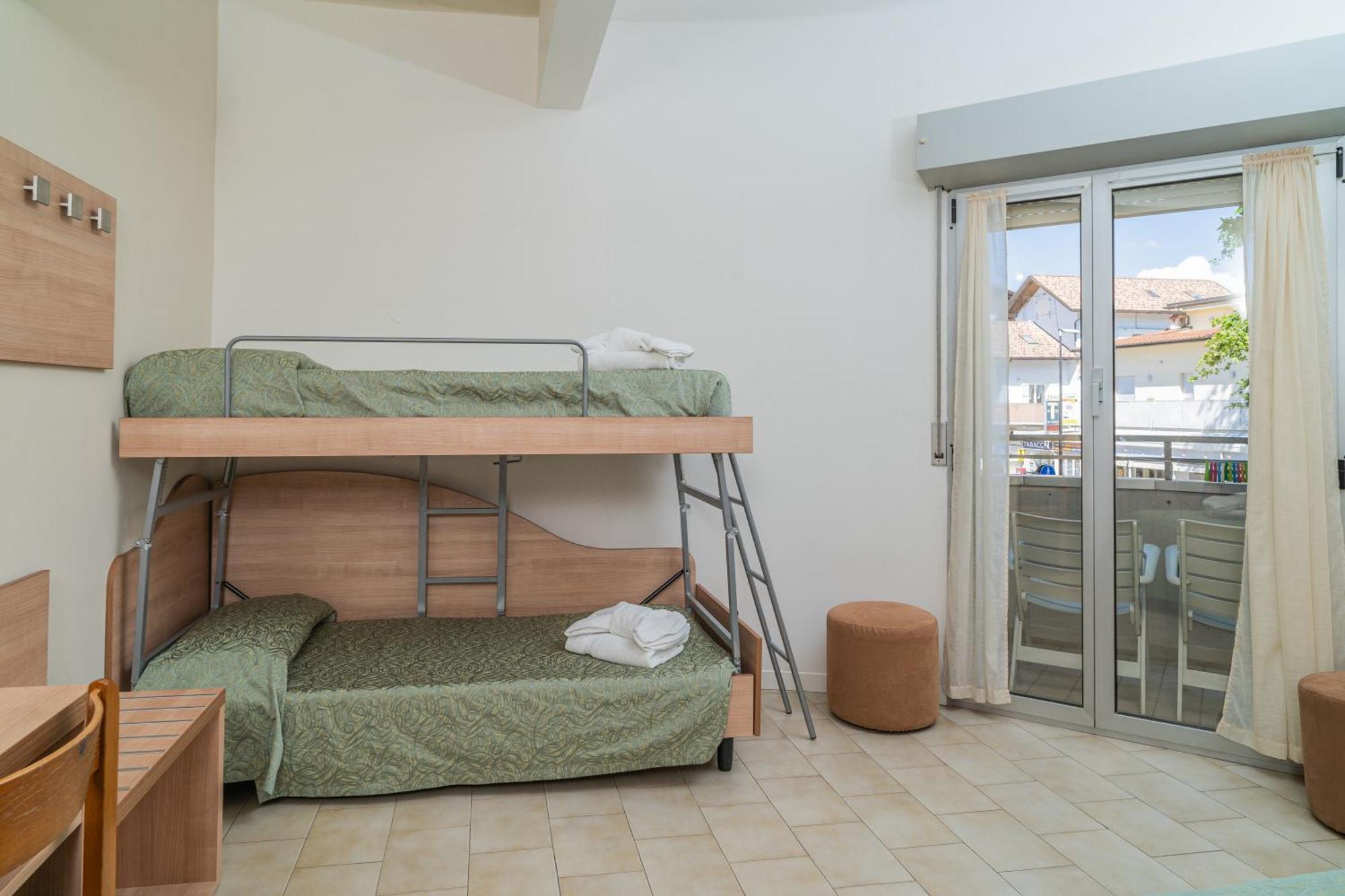 Hotel Ondina E Milazzo Cervia Buitenkant foto